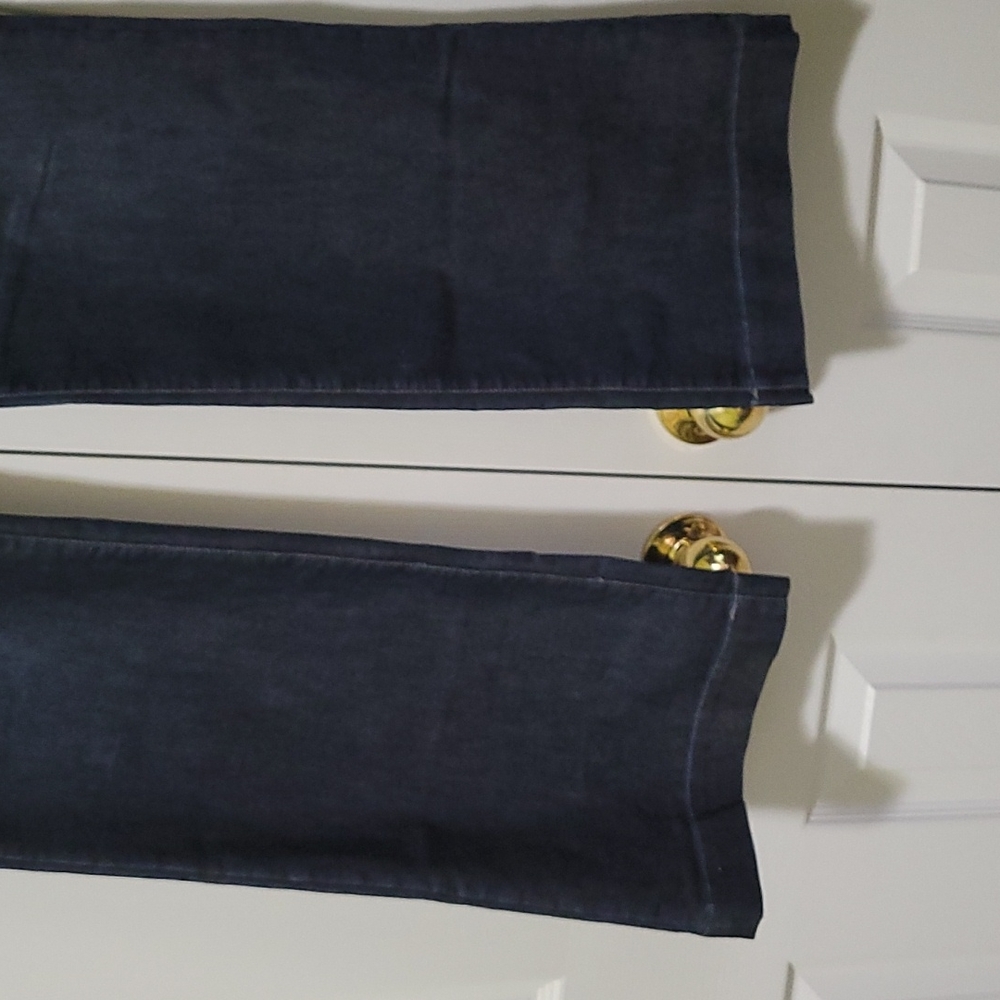 Jeans - Picture 3 of 4